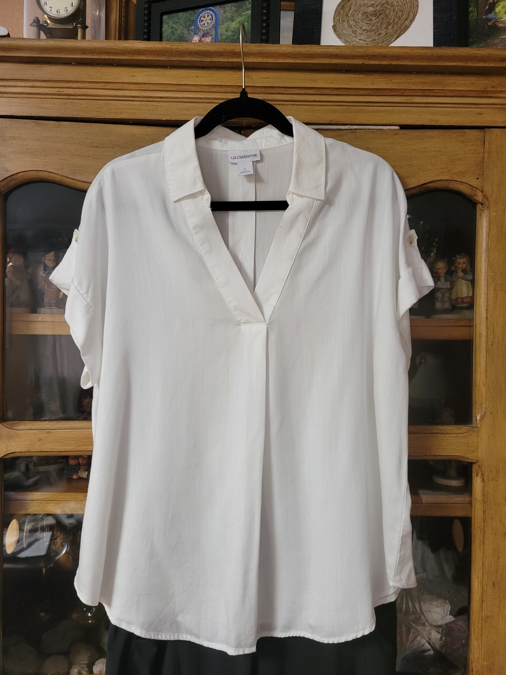 Liz Claiborne Cream Split V-Neck Roll-Tab Sleeve Blouse